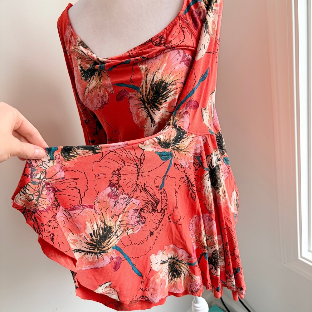 Free People NEW Bell Sleeve Birds Paradise Medium Boho Red Floral‎ Cowl Neck - Picture 4 of 11